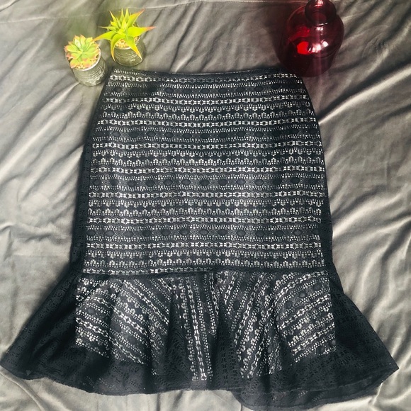 WORTHINGTON - SZ 12 BLACK LACE SKIRT - Picture 2 of 7